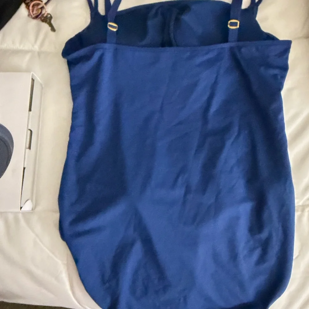 Nordstrom Swimsuit (bleu by rod beattie) - Picture 6 of 8